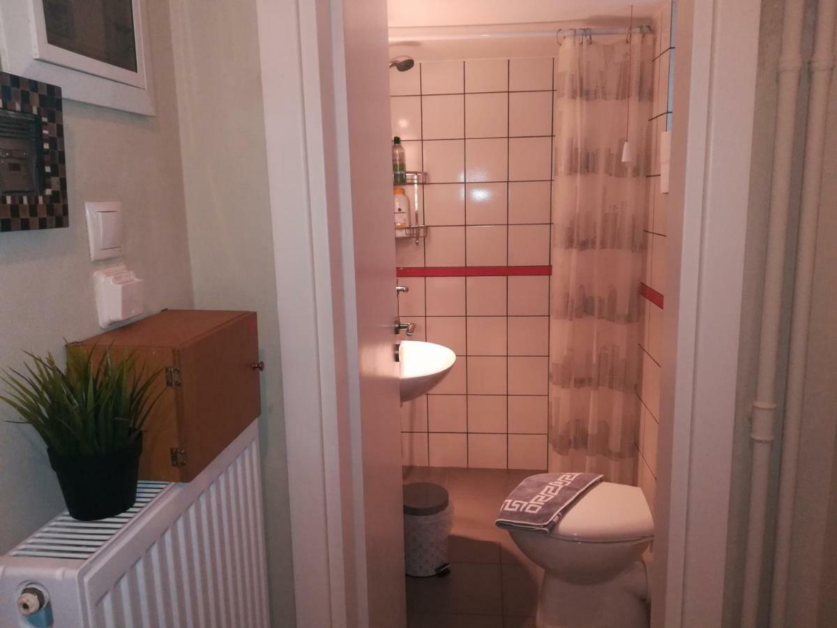 Koukaki Ideal Studio For 2 Athena Bagian luar foto